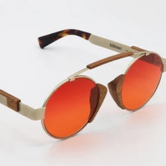 Bohten Wakanda Forever Capsule: Moto - Picture 1 of 3